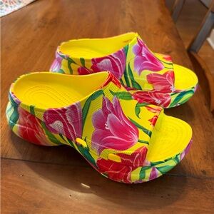 Balenciaga Crocs Collab Size 39 Tulip slides